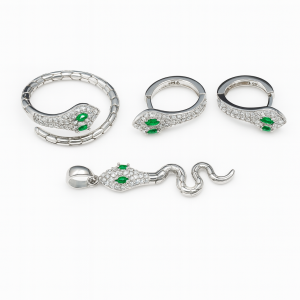 Комплет у облику змије