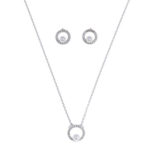 Diskretan komplet sa biserima